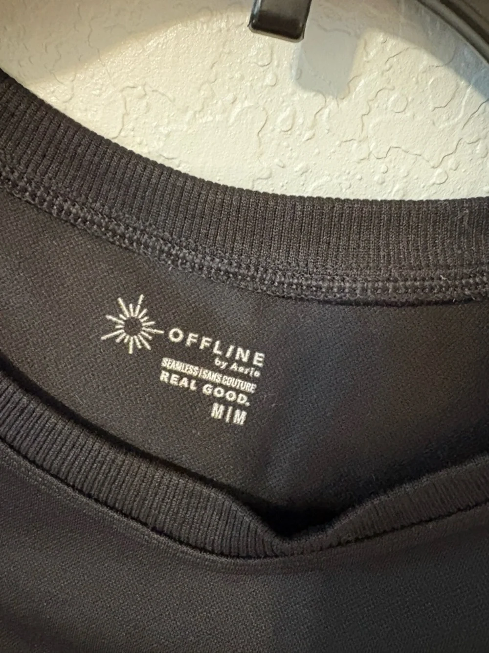 aerie Black Cropped Crew Tee - Picture 3 of 3